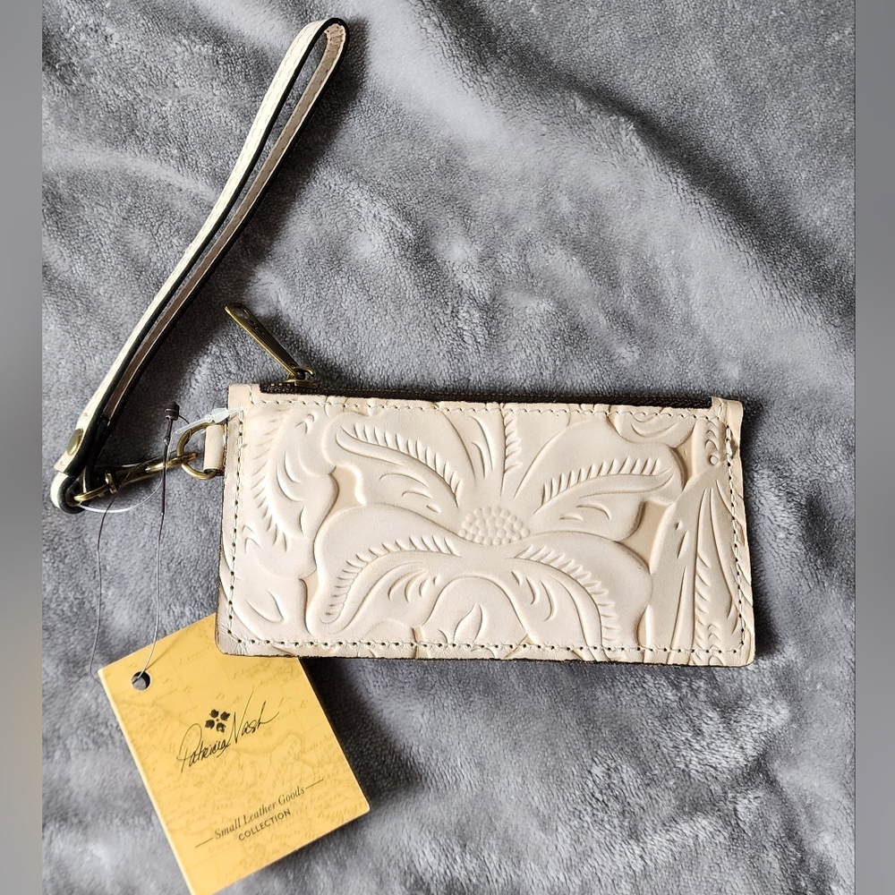 Patricia Nash Almeria wallet/wristlet